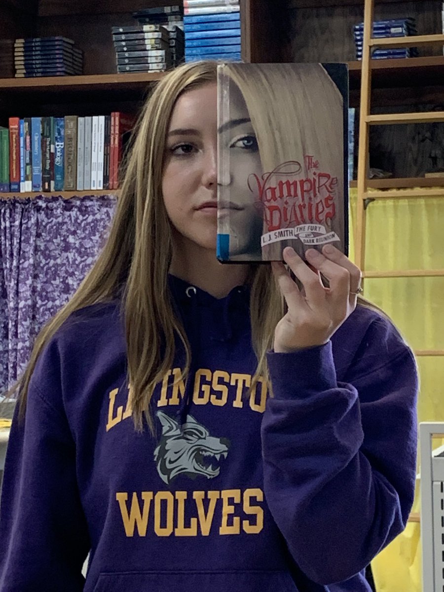 LHSBook_Club's tweet photo. #bookfacefriday

If your looking for a new read, check out Vampire Diaries 🧛‍♀️ by @drujienna  Come check them out in the Library before all our copies are gone!
#ReadABook 📖 https://t.co/6KVlADFuMZ