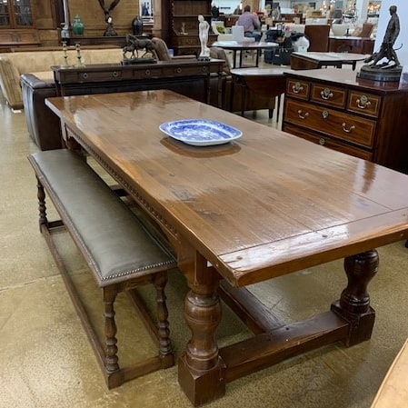 englishmansATL's tweet photo. We're at the @scottantiques this weekend, Jan. 6-9, with lots of fabulous items to furnish your home. Atlanta Expo Center ~ South Building, Row H3. #scottantiquemarkets https://t.co/dxK2V2XyPP