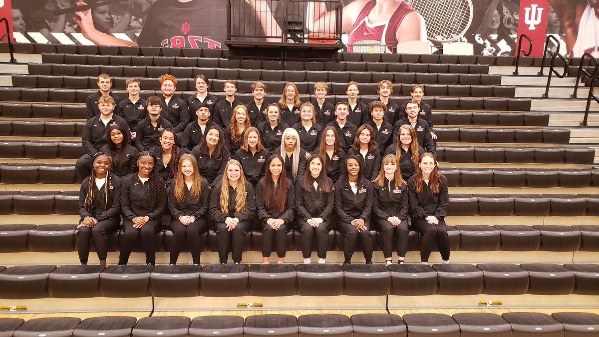 IUE_TFXC's tweet photo. #OnePack 🐺🐺 https://t.co/Sw04dqSjAG