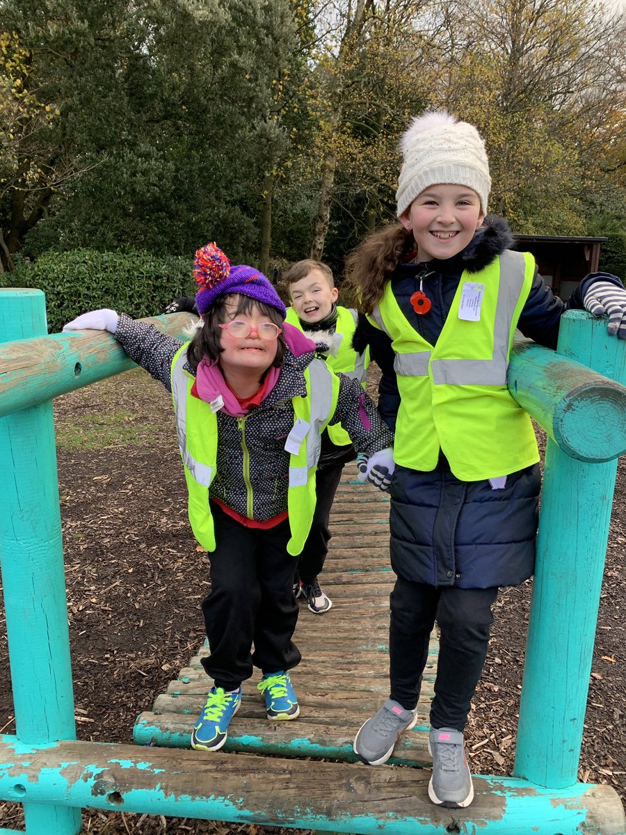 A superb morning out and about in Meltham on a  very long walk looking at the geographical features of our village.#MMgeography