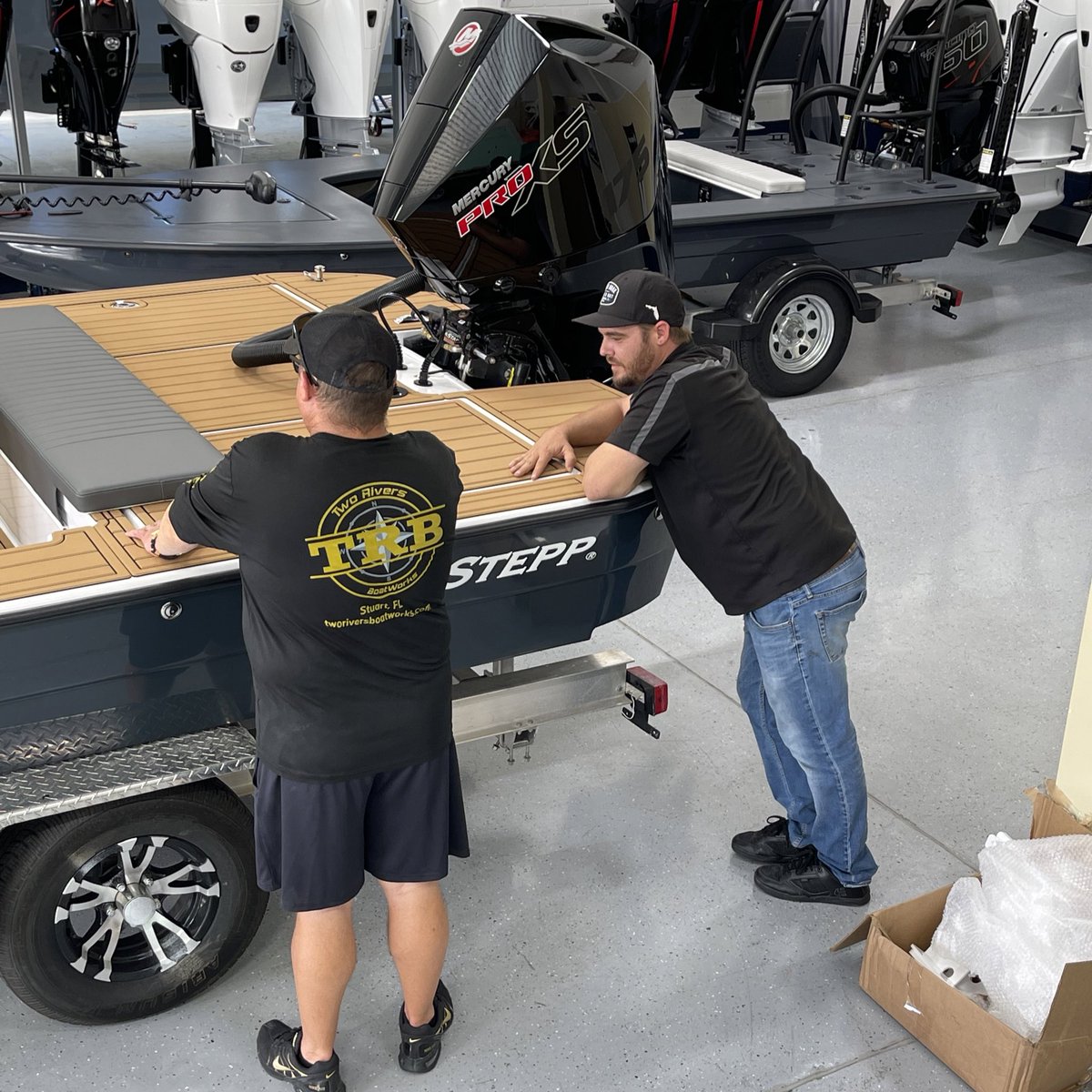 tworiversboats's tweet photo. End of the week recap / game planning for the @StuartBoatShow next weekend! Make sure to stop by the 500 tent and visit our booth to see the Faux Wood HydraStepp project! We’ll be in booth 503, 504, and 505! 🛥

#TwoRiversBoatworks | #StuartBoatShow https://t.co/MtQWIqTDmi