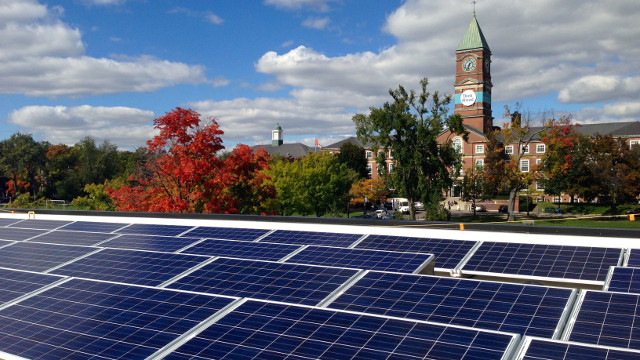 FMCGlobalSat's tweet photo. Excited about another Rooftop Solar PV System in Toronto, ON on our FMC GlobalSat secure network! 🌞🍁📶

#solar #energy #solarpv #renewables #5G #4G #renewableenergy #solarenergy #broadband #Fmcglobalsat #iot #4GLTSAT #5GLTSAT #TorontoOntario https://t.co/4LBdeeGN33