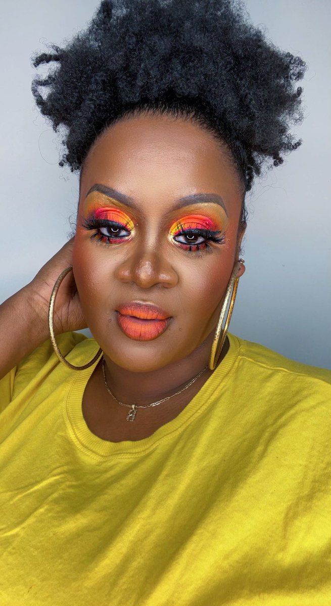 JameikaChanele's tweet image. Be your own reason to smile💋___________
Full product list on IG: instagram.com/JameikaChanele
___________

#plouisebase #elfcosmetics #toofaced #thecrayoncase #fruitscosmetics🍎 #nyxcosmetics #benefitcosmetics #lashingoutglam #shapeshiftcosmetics #crayoncutie #futurefruitsbabe