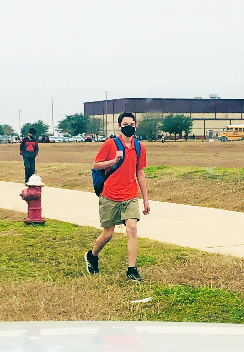 LauraBrast's tweet photo. This crazy kid wears shorts in 40 degree weather 🥶 &amp; Sassy Pants &amp; I were twinkies today!🦁🐾 #TGIF #HaydieBear #SassyPants #ihatecoldweather #nursetired #itsbeenalongweek #LoveMyLISD #COVIDcansuckit https://t.co/7ubQN82W7b