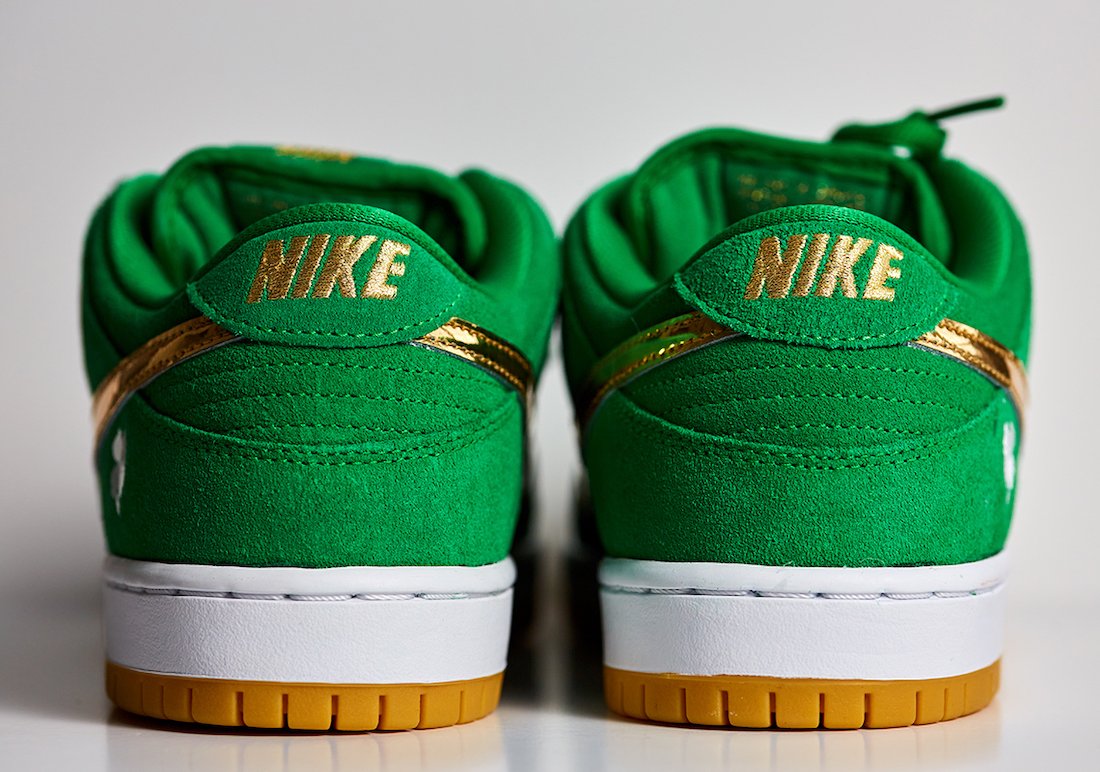 kicksonfire's tweet photo. Nike SB Dunk Low St. Patrick’s Day coming in hot. Feeling lucky? ☘️🎲 https://t.co/V7bVTjL4hk