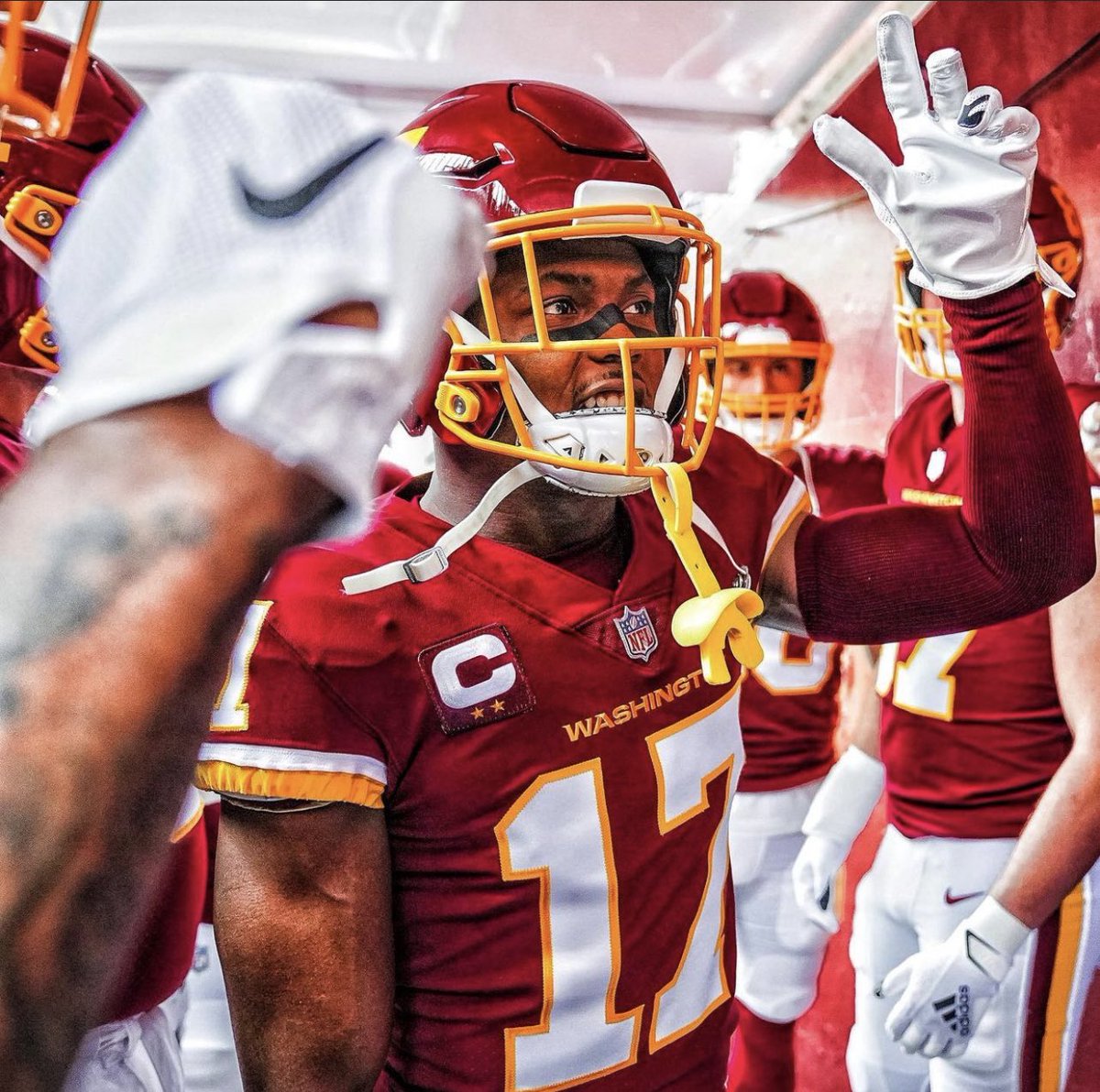 Commanders_DC's tweet photo. Tweeting at the
@WashingtonNFL
everyday until they follow me...
Day 597
2021-22 Washington Football Team Week Seventeen, some of the best shots from Sunday’s Loss to the Philadelphia Eagles.
#WashingtonFootball #NFL #WashingtonNFL #WASvsPHI #WashingtonFootballTeam #Day597 https://t.co/LWKztaEady
