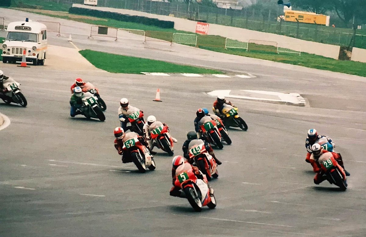 wayne41pearson's tweet image. Silverstone 1987 No 11 @SteveSawford battling away along with No5 Woolsey Coulter, 27 Ian Newton and 29 Phil Borley amongst others 👍🏻