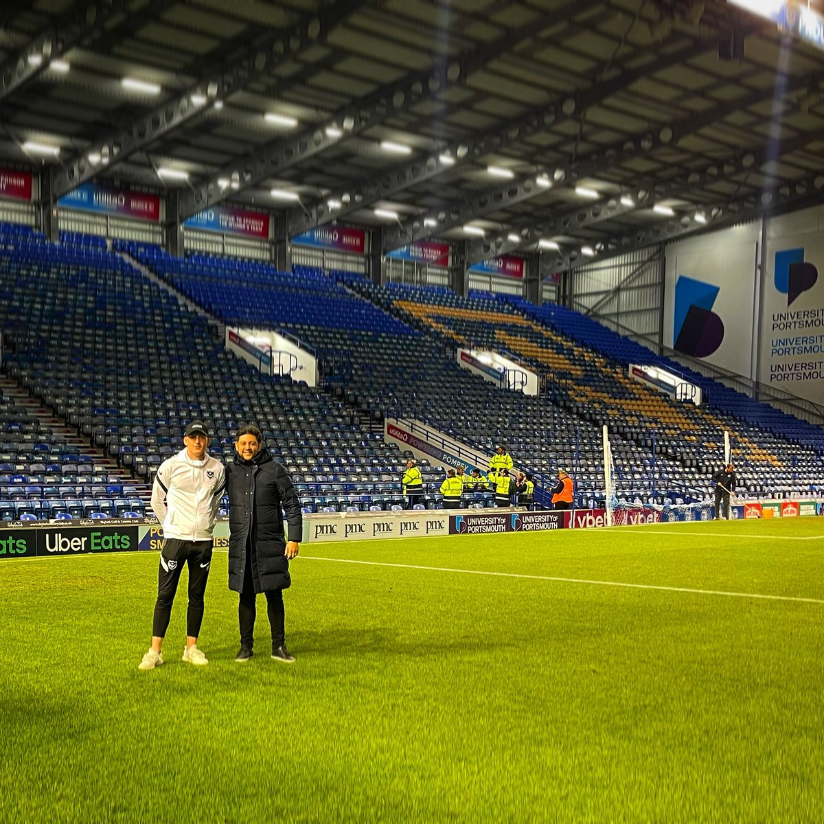 OmidCasper's tweet photo. ⚡️RECORD BREAKER!⚡️Portsmouth’s New Top Goalscorer of the 21st century 👏🏽 It’s taken over 15 years for Yakubu’s record of 43 goals to be beaten, set in 2005. @RonanCurtis1 now sits proudly at the top with 45 and counting….. And not a single penalty in sight! #45NotOut #RC11 https://t.co/cJOiOwv8qj