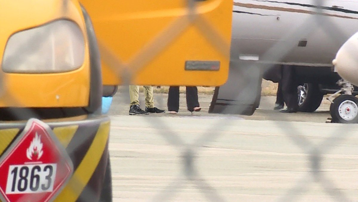 Harbaugh update: Raiders private jet left Ann Arbor around 12:45. A black SUV dropped off two new people that were not on the incoming flight, including one with a pair of khakis and Jordan cleats. The flight is now arriving in Las Vegas. 👀