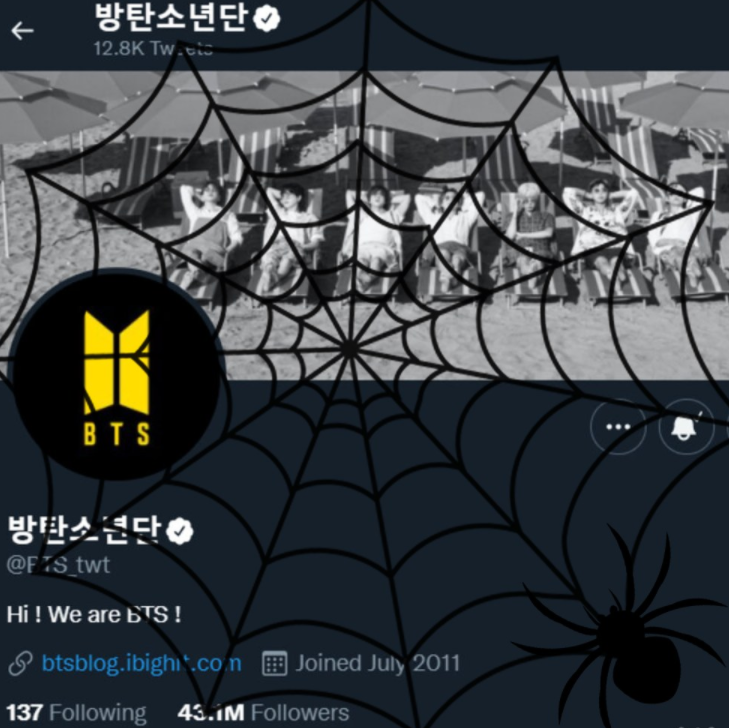 FIiKiu3XwAEiaja?format=png&name=900x900