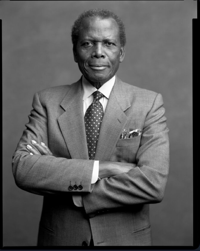 singrose's tweet image. Sir Sidney Poitier. In my eyes, the GREATESS actor of all times!! The first Black male to win an Oscar and Hollywood’s first Black movie star. A legend, an icon, an inspiration to us all. Definitely a gift to the world. Sleep in peace Sir Sidney🙏🏾🙏🏾🙏🏾🙏🏾🙏🏾😢😢❤️❤️❤️