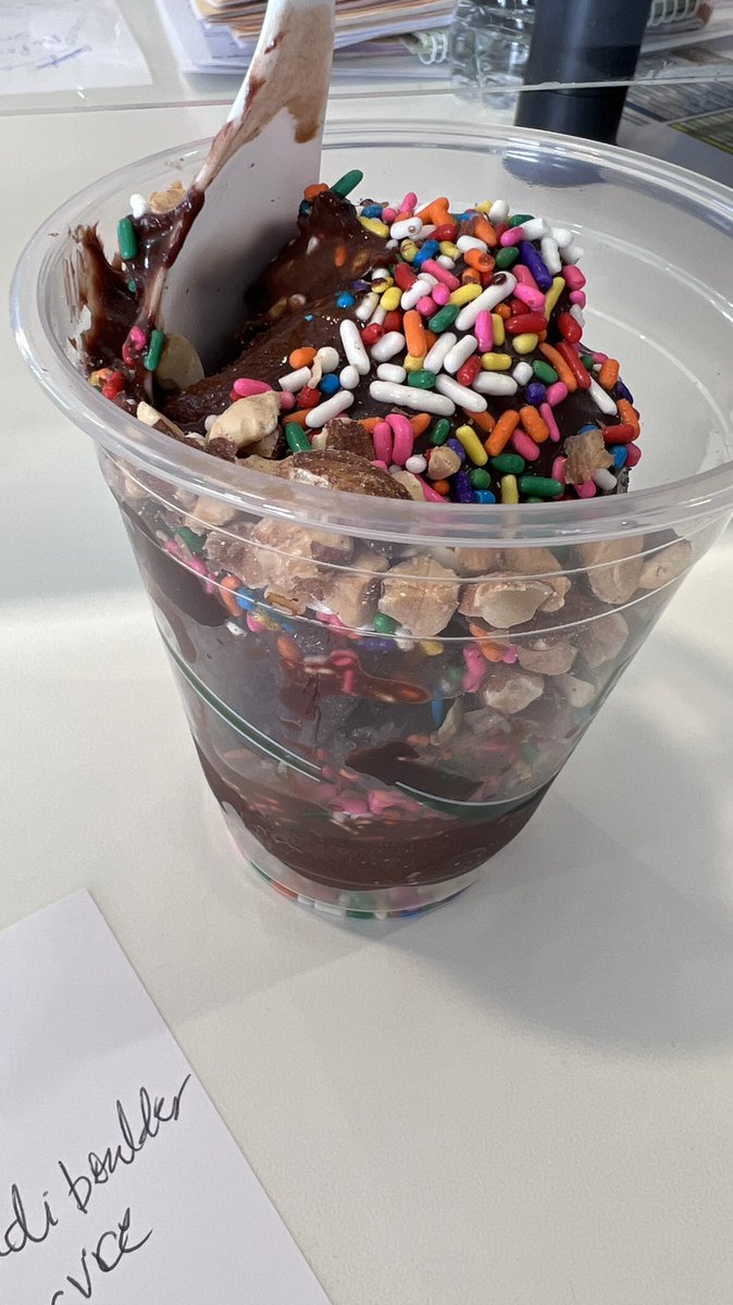 terraunbound's tweet photo. Plus a Shout Out to Sweet Cow @FindMyMooMobile for carrying milk-free (aka vegan) flavors. First ice cream truck visit in a decade. It was delish! https://t.co/Ft3nhhojGe