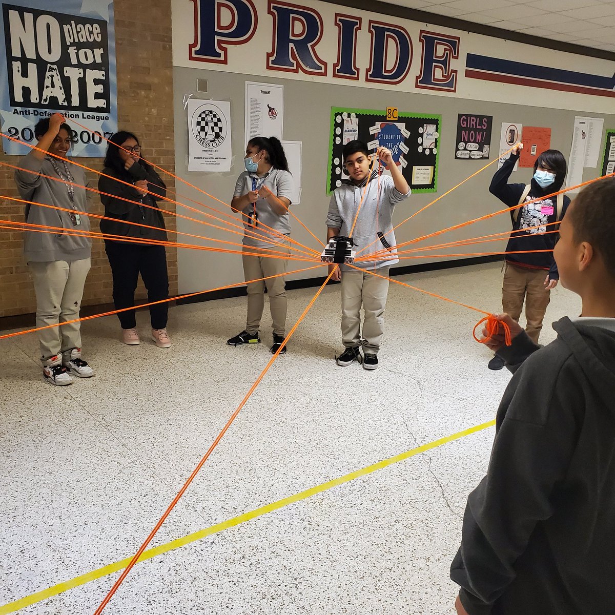Teambuilding!  Team=We.
#teamwork #teamworkmakesthedreamwork <a href="/OlleMightyOwls/">Olle Middle School</a>