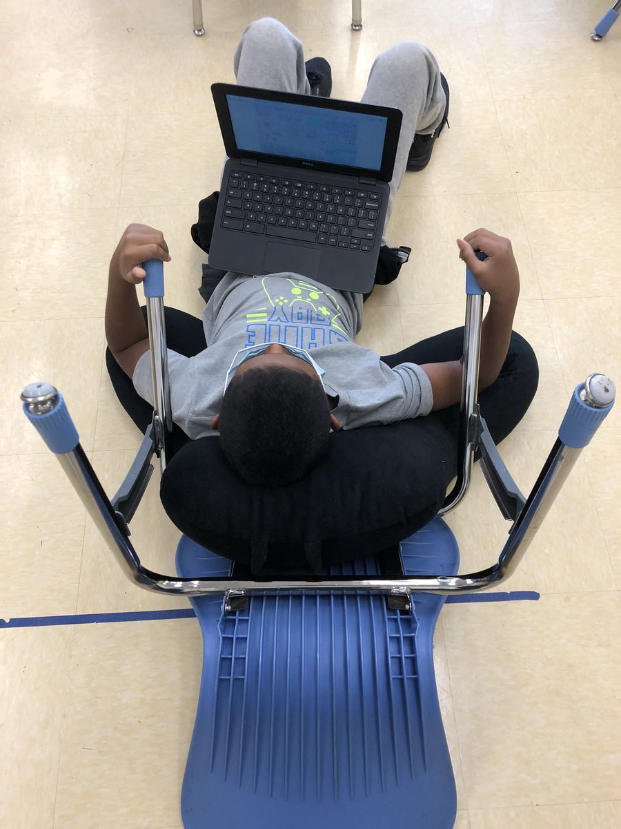 MsAllieReed's tweet image. 100% my kid’s favorite part about Fridays! Relax, grab a pillow, listen to jazz, and work on digital resources. #HarvieHeroes #FabulousFourth #RockStarReaders @LexiaLearning @DreamBox_Learn @Achieve3000