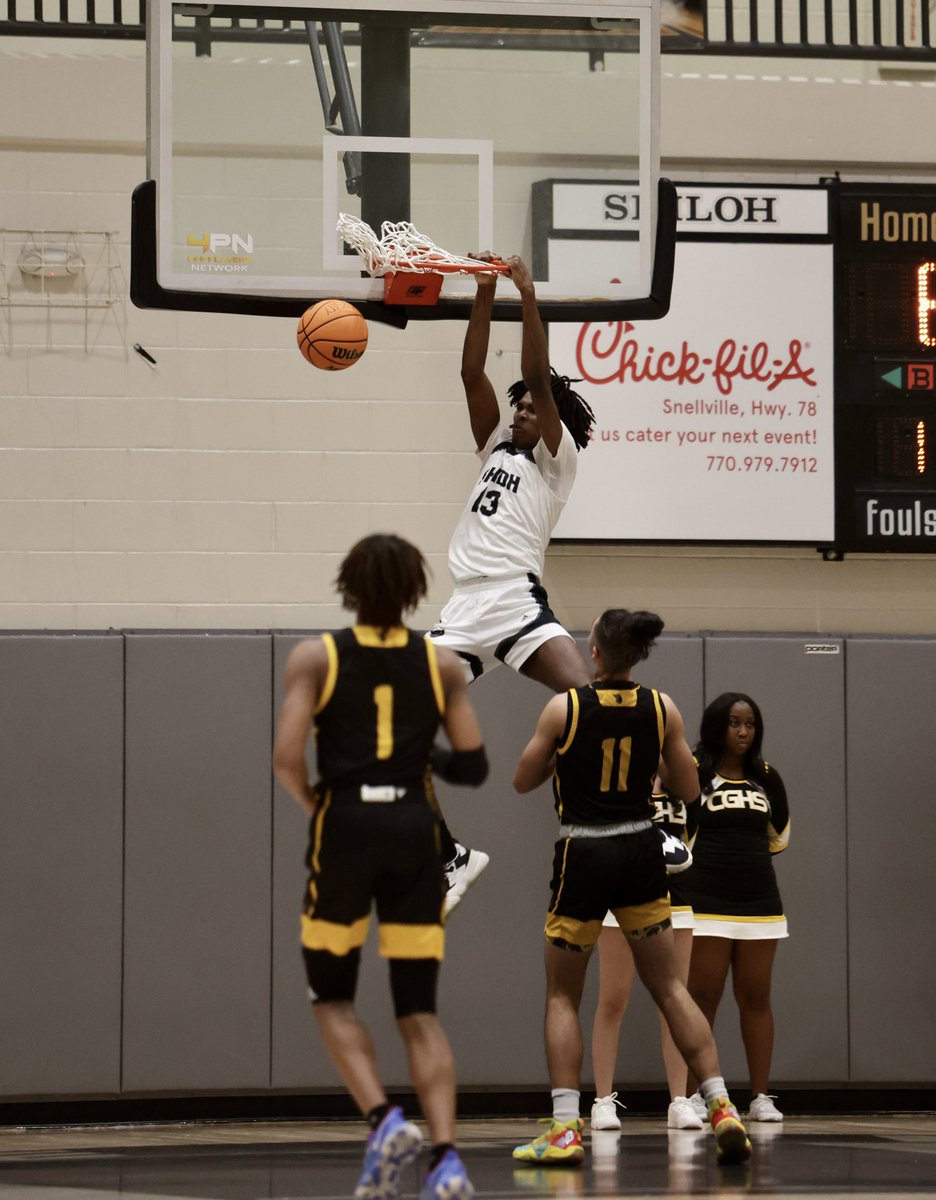 conephotography's tweet photo. Shiloh’ @IsaiahBertie playing above the rim in the first half against @CghsHoops 

@ShilohAthletics leads @CentralGwinnett 30-9 at the break. https://t.co/FliT601cxc
