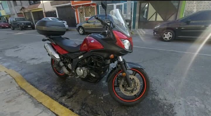HalconOnce's tweet photo. Otra de #Policias, abuso de autoridad e intentó de extorsión a compañero #periodista, por parte de #PoliciasEstatales @SS_Edomex, lo detienen en el entronque de la Mex-Pachuca en supuesto retén, y exigen 13 mil pesos por portación de códigos en moto propiedad de @DiarioPasala 👇🏻 https://t.co/B1m2KTTlsT