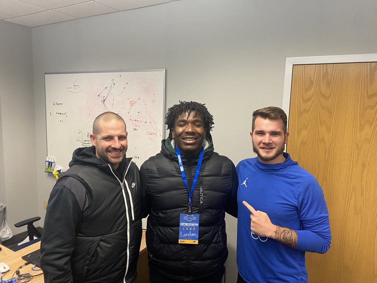 Zyionbrown0's tweet photo. Had an amazing official visit today at @NDCFB‼️ I am also blessed to receive an offer from there as well. Thank you @mmental7 @Coach_Chestnut.  #Edsup @sehsathletics @SEHS_FOOTBALL https://t.co/HEFOfeI9wz