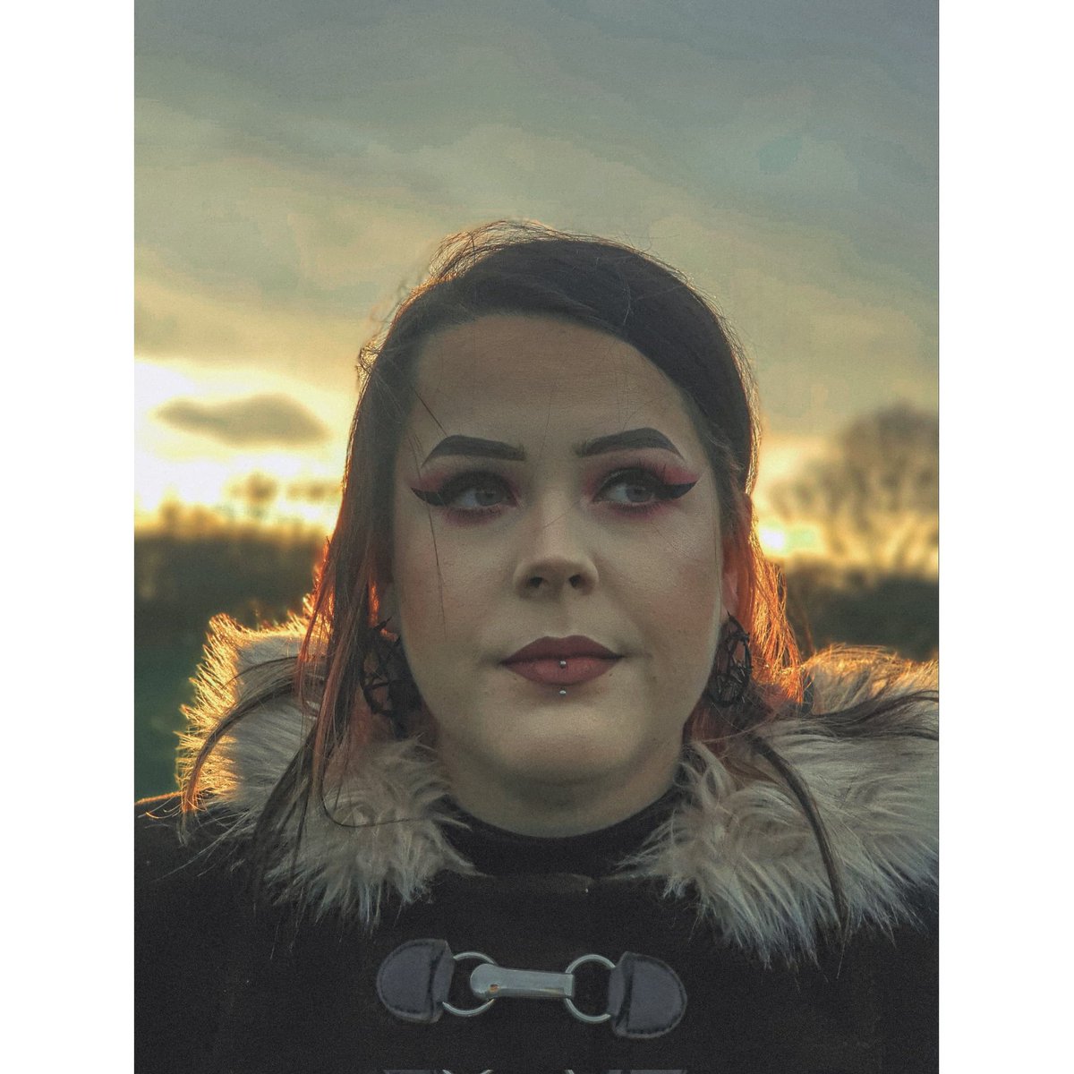 ChelseaChelseea's tweet photo. #NewProfilePic https://t.co/CXx7ykw0JF