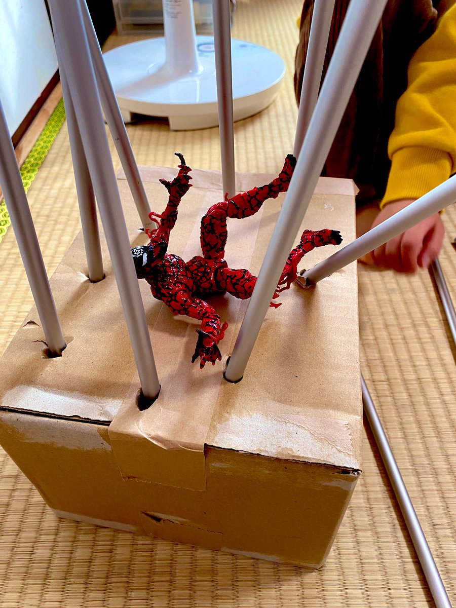 SharkBoyInJapan's tweet photo. My son knows how to defeat Symbiotes.
#SpiderMan
#Venom
#Carnag https://t.co/4z4noOPcrz