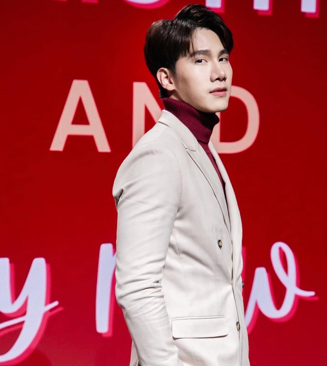 maxtul_jfc's tweet photo. 【SNS更新情報】
2022年1月7日
Tul:インスタ更新(2)
🔗 https://t.co/Mdj4zzX4vo
cr.tul_pakorn ig
#maxiiin_ #tul_pakorn #MaxTul #MaxTulXmasOnlineEvent #pmith https://t.co/8xVtCMP4UP