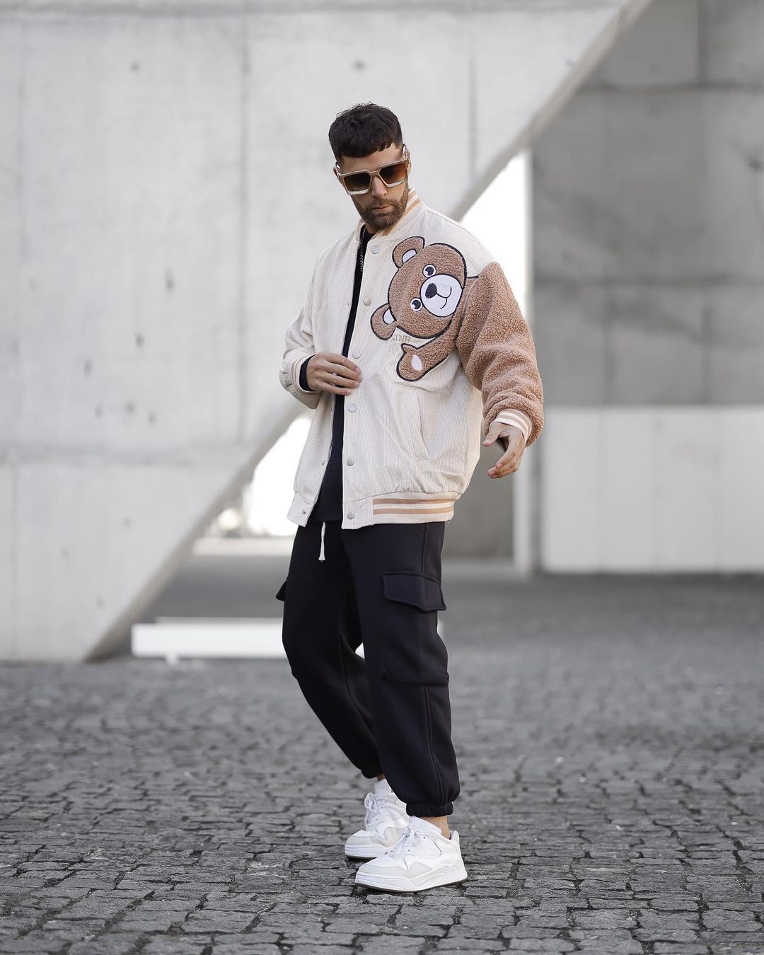 TAG en Twitter: "Bear Flocking Varsity Jacket, ID: 500232 Black Pocket Pants, ID: 700038 #fashion #justnotag #style #mensfashion https://t.co/FxGXIWdrWV" / Twitter