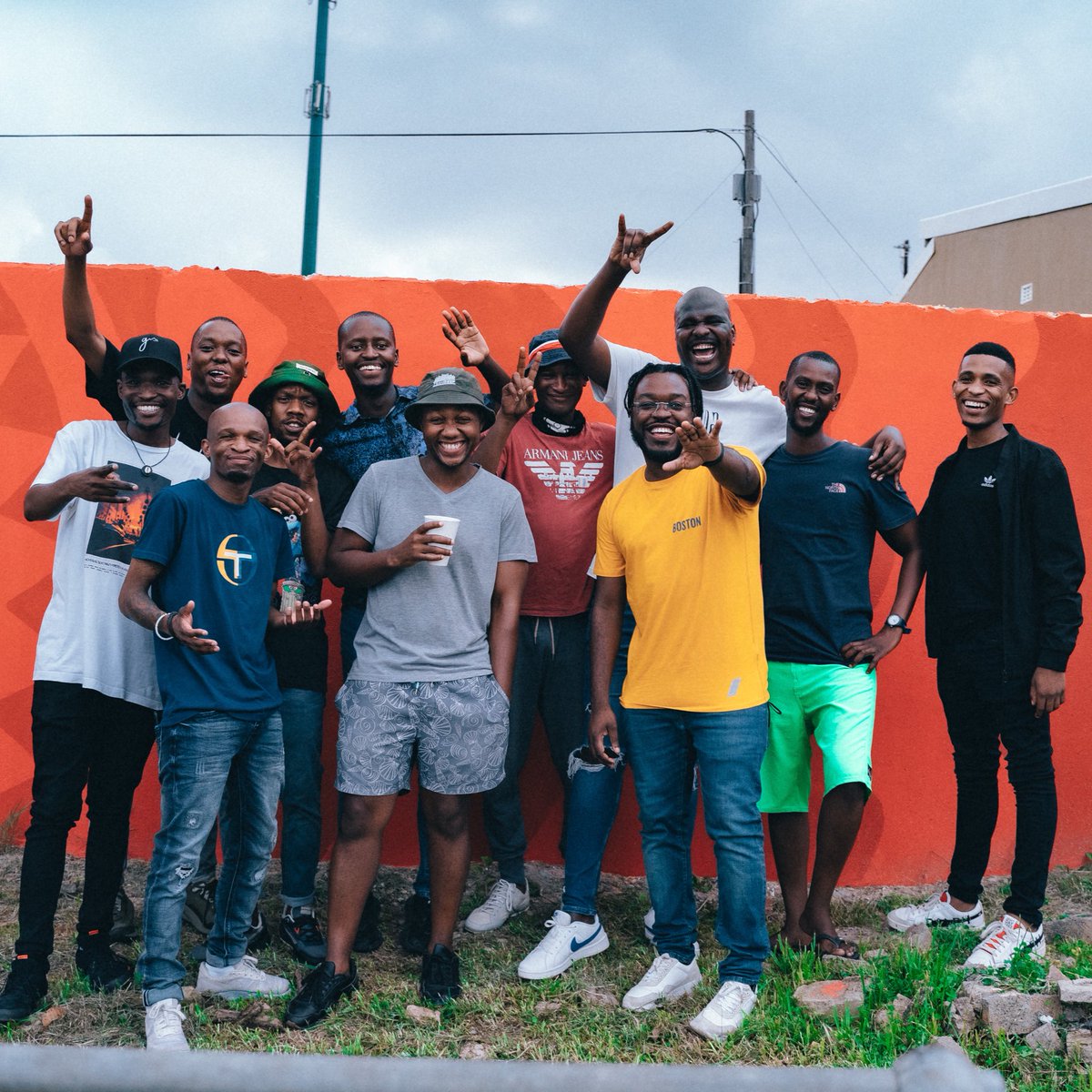 Such a dope photo and time in Umlazi

Thank you <a href="/KususaOfficial/">Kususa</a> <a href="/ArgentoDust/">Abantu Bakho</a> <a href="/enoonapa/">E N O O | N A P A</a> <a href="/kaargo_duo/">KAARGO</a> 🙏🏾❤️