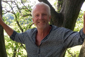 eelcodegeus's tweet image. Beyond words - mailchi.mp/lebenimdialog.… Heute Abend 18 -20.30 online; drei Kurzfilme und Rundertisch über echte Begegnung, die über die Grenzen unseres Denkens hinaus Verbindung schafft.