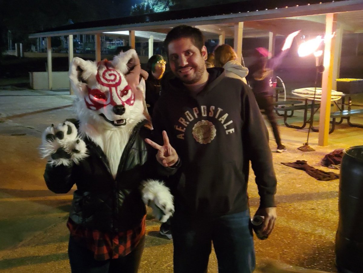 Terra_Bites's tweet photo. Great time spending #FursuitFriday with friends at Spin Jam! Finally got to debut my Shiranui cosplay partial by @DrakonicKnight

@VicthePanda1 https://t.co/d7mjHDYRCu