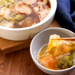 温かいものを食べたいときにもぴったりそう!豚バラや白菜を使った鍋レシピ!