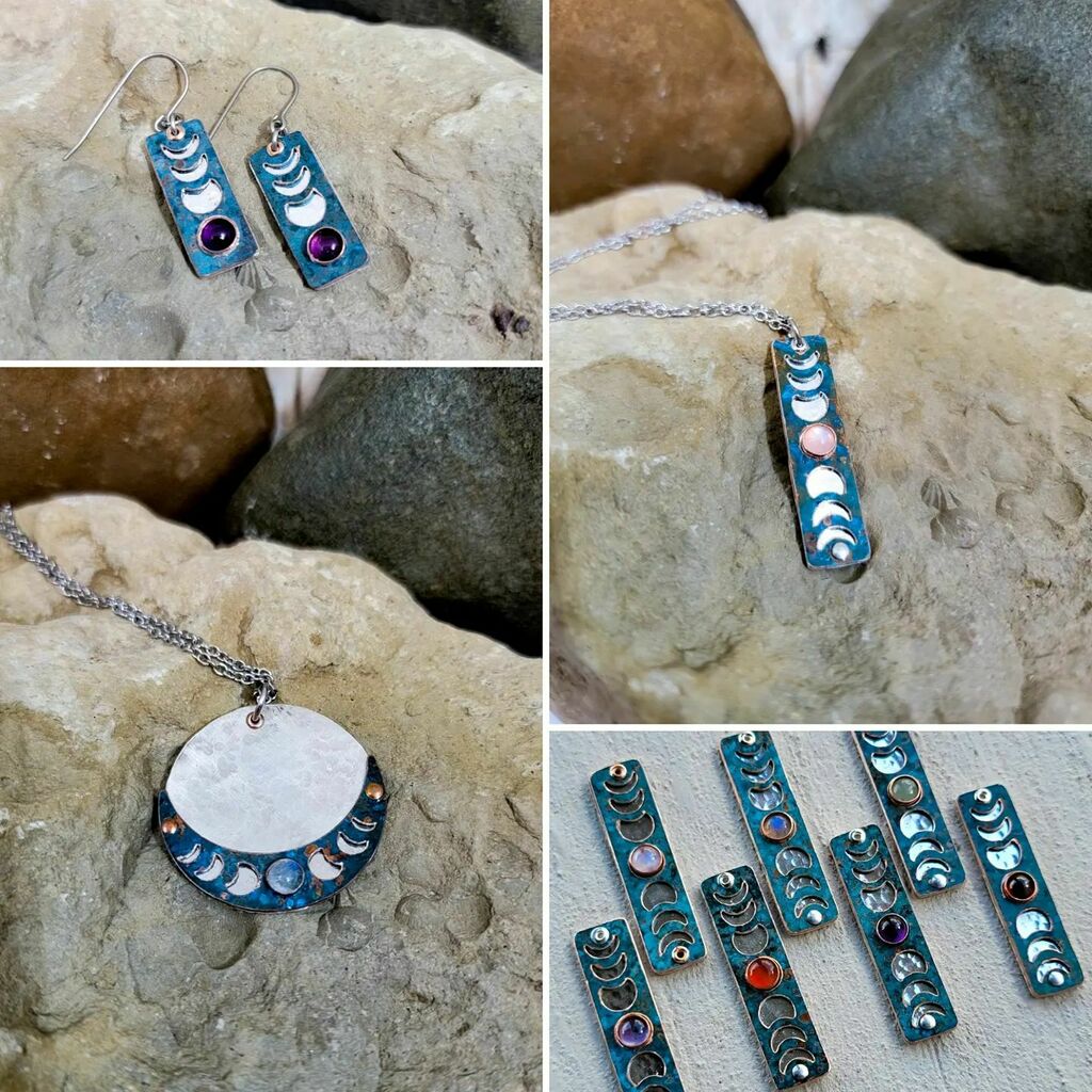 TangledEarthArt's tweet photo. My Moon Goddess collection is now available on etsy!
Hammer textured sterling silver, patina copper and your choice of 7 different gemstones. I love how these turned out.
https://t.co/Wi8xKQfTzl
(Link up in bio)
#moongoddess #moonphases #moonph… https://t.co/v5bnohIkcX https://t.co/n8XzEJrYtZ