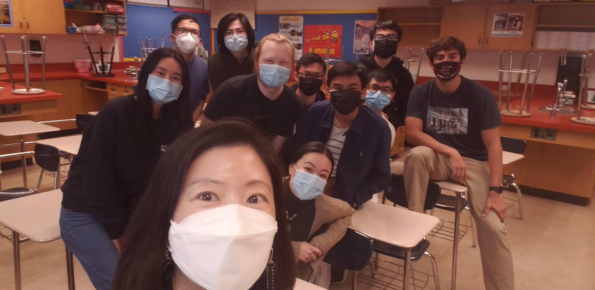 chemminions's tweet photo. Look who graced my classroom with their presence! (Missing photo:@kingcereal13 and @Richturd217 ) We have such great chemistry. Thank you!!! https://t.co/FtLuKXr0Id