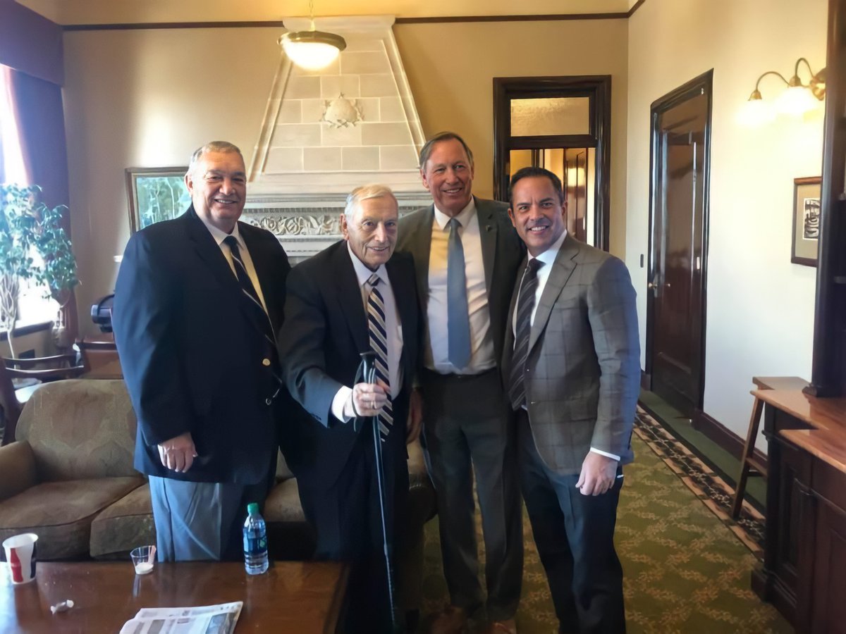 Scott Howell tweet media