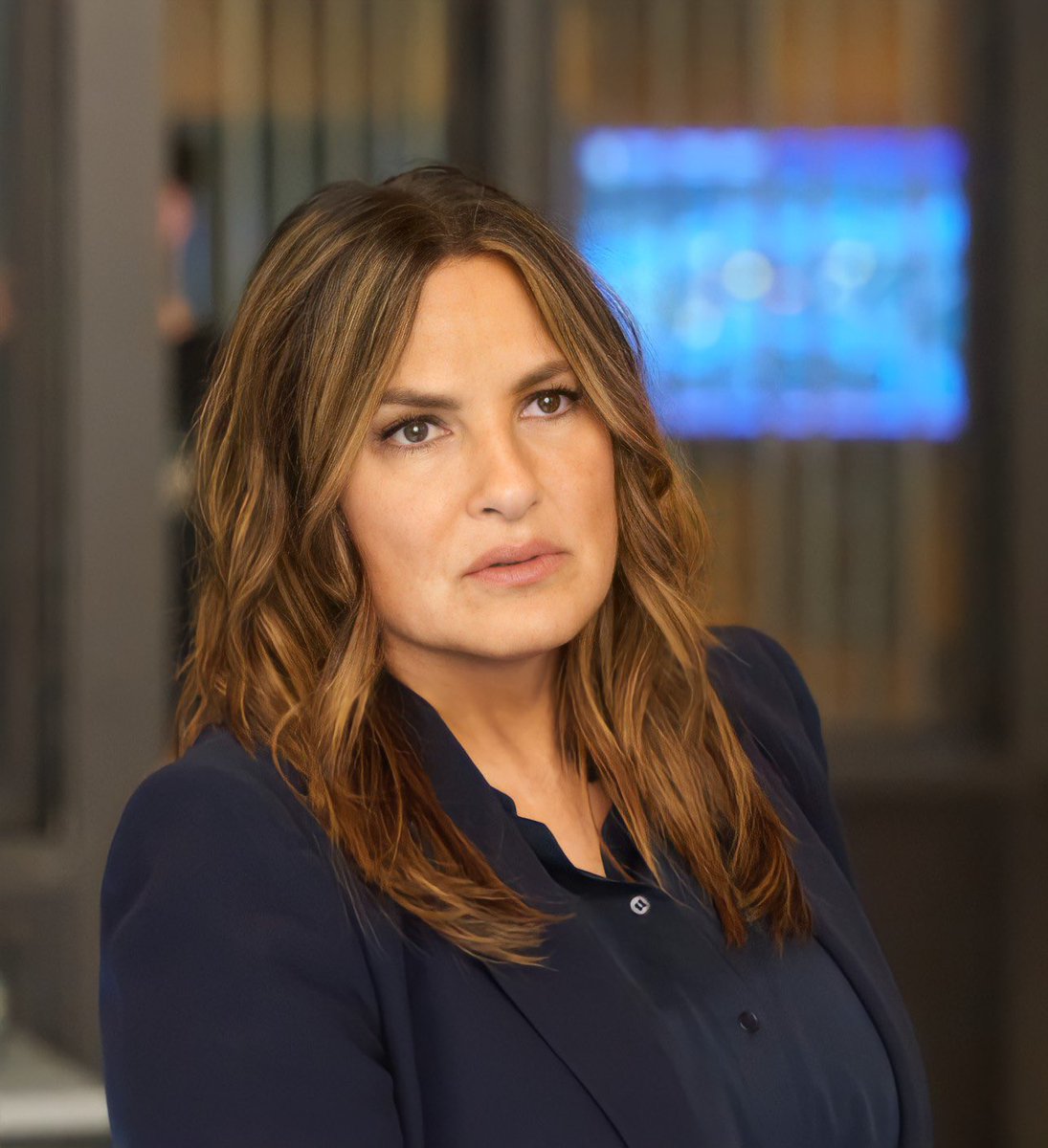 daily_mariska's tweet photo. The power Benson holds… https://t.co/9YNQCKO2V9