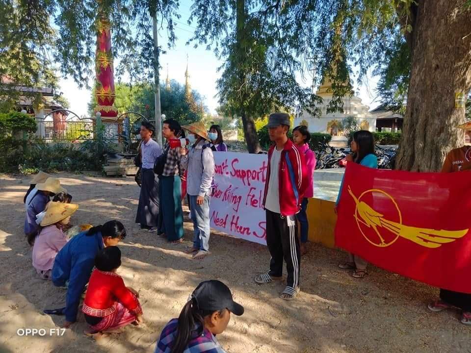 LeeDam_3's tweet photo. Rural people from northern #Salingyi and eastern #Yinmarpin in #Sagaing Region rallied against the military regime for the 304th day in a row on Saturday.
#ShamelessHunSen
#2022Jan8Coup
#WhatsHappeningInMyanmar https://t.co/iclypHZVd5