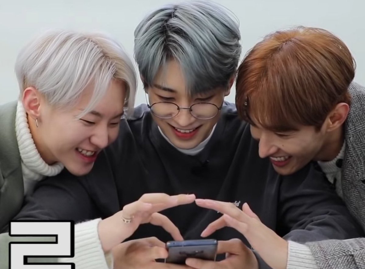 loveIees's tweet photo. hello!!! it’s ao3 sunwalker fic giveaway time 🤠

2 winners, any svt pairing of ur choosing!!
1st: 3-5k fic
2nd: 1-2k fic

rules
> must be following me (@loveiees)
> like &amp; rt
> +1 for following @sunwaIkr
ends: JAN 16, 12PM PST

thats all!! thank you for 500 followers ;__; https://t.co/qqPAZvzDKp