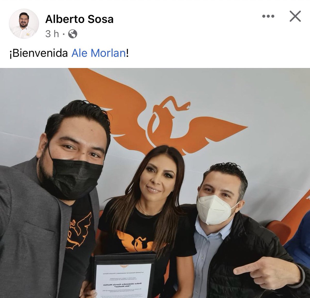 JuliusAlvCampbe's tweet photo. Se va un perdedor y egocentrico del partido @MovCiudadanoOax a #RicardoSanguines alias #SheldonCopper @CeeMorena y llega otra perdedora #AleMorlan a su relevo que le hacen fiesta en dicho partido ya que @PANOaxaca le dio la patada por sus berrinches, lo que les espera!!! https://t.co/VbKKOw4RZu