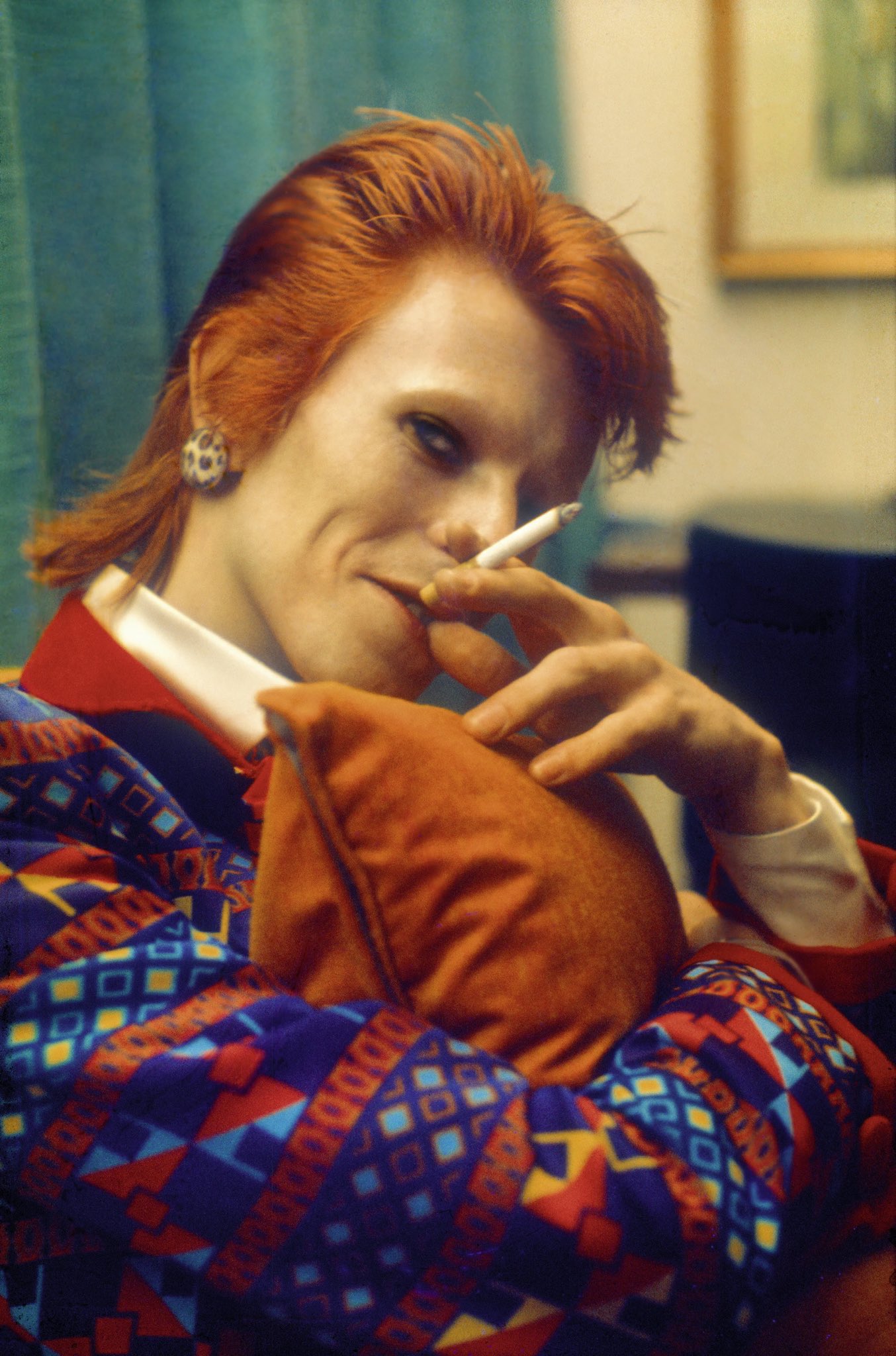 Happy 75th birthday to the one and only starman, david bowie. 