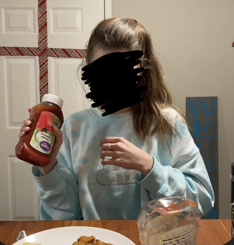 graciesweetner's tweet image. just a maddi in her natural habitat. eating dino nuggets &amp;amp; wearing a breathin crewneck (@shellyesstudio) &amp;lt;3 i also used all of audreys ketchup so she gave me another bottle yuh