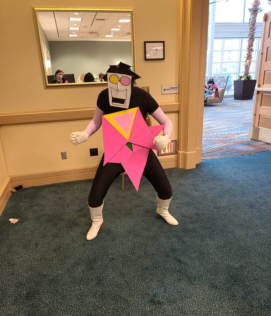I’m at ALA and I was a [BIG SHOT] met a spamton and the gang! A lot of big shots today I had fun!! #ala #animelosangeles2022 #ala2022 #DELTARUNE #spamton #spamtonneo #cosplay