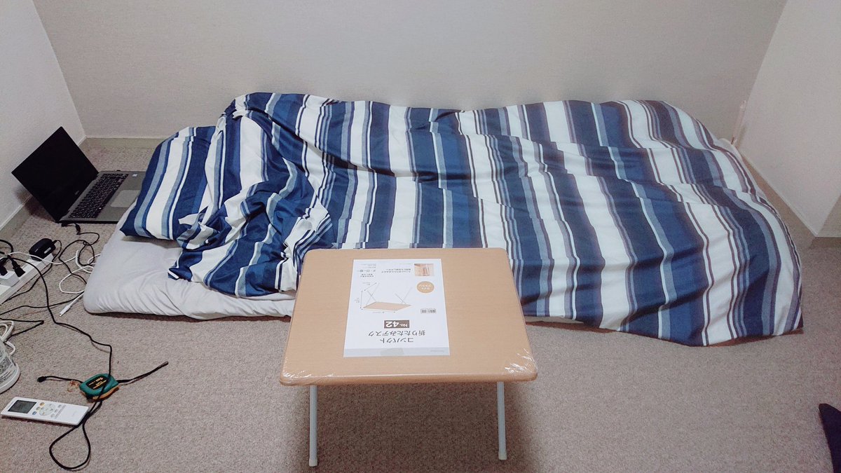 新生活あるある リュックひとつで引っ越ししたら部屋が刑務所のようになった Togetter