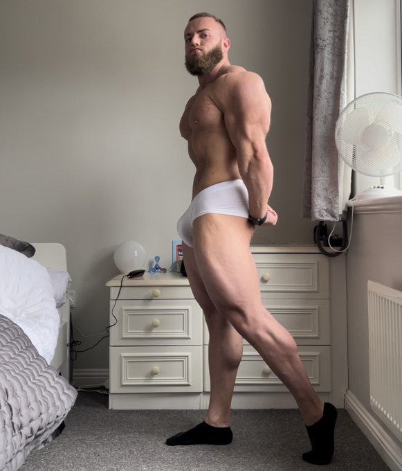 This morning progress check 🤍 full video on https://t.co/JOwgqbFkkx https://t.co/kpBYi3XNfV<a href="/tag/arnoldsportsuk"class="tags"><span>#arnoldsportsuk</span></a>