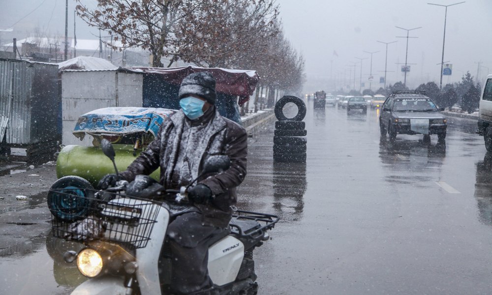 ArianaNews_'s tweet image. د هوا پېژندنې ادارې په راتلونکیو څو ورځو کې د اورښت اټکل کړی
ariananews.af/ps/%d8%af-%d9%…
د افغانستان د هوا پېژندنې ادارې خبرداری ورکړی، چې په یو شمېر ولایتونو کې د سختو واورو، بارانونو او سیلابونو د ورېدو اټکل شوی دی.

#Weather #Snowstorms #ArianaNews