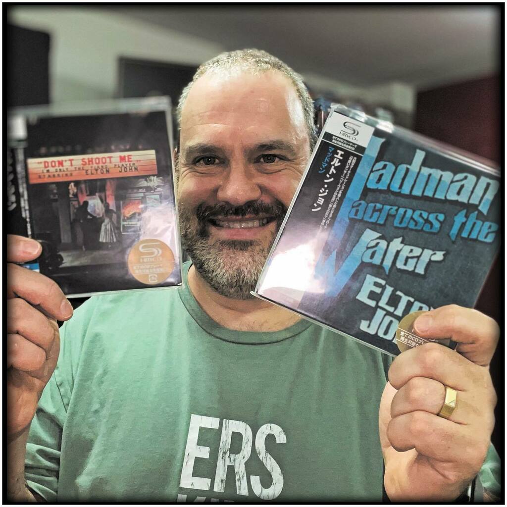 vinylLOVER70's tweet image. #EltonJohn - Don’t Shoot Me (1973) and Madman Across The Water (1971) @eltonjohn 

Been playing some lovely #HMCD Japanese #CD pressings of Elton which are brilliant LP replica pressings and sold fantastic. 

Couldn’t choose one so I’ll play both. Madman is my favourite Elto…