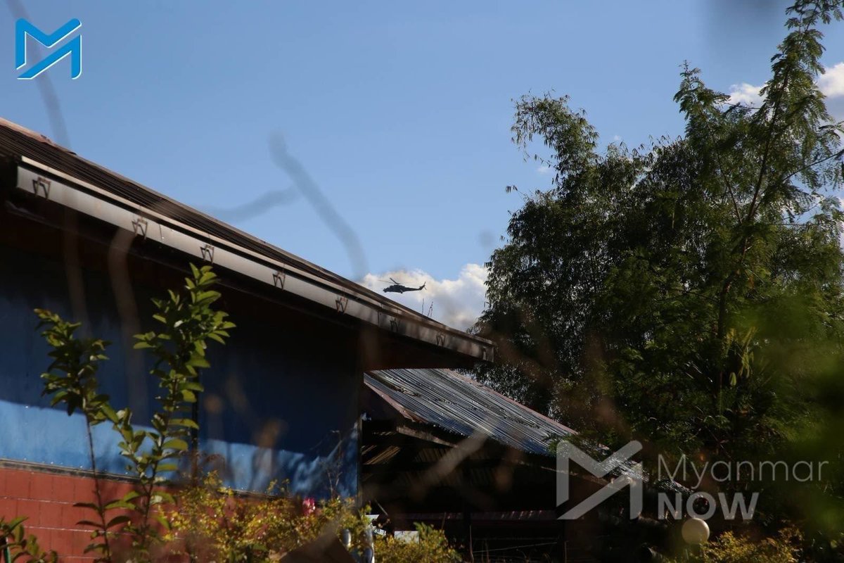 Myanmar_Now_Eng's tweet photo. 1/2 Clashes between the Myanmar military and resistance forces in Kayah State's Loikaw Township intensified on Saturday morning. https://t.co/1sTORmkPAt