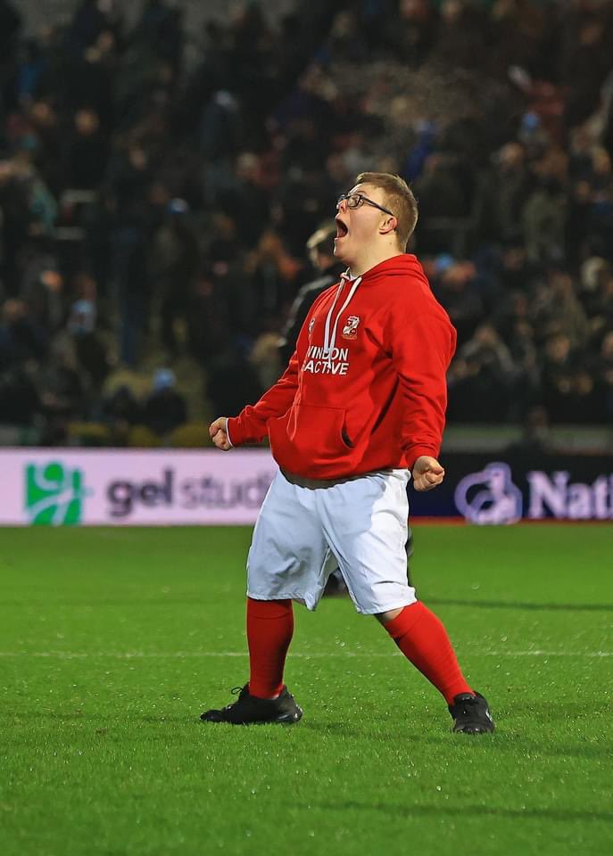 babyjo67's tweet photo. An incredible night @Official_STFC my son was beside himself to be on the pitch at halftime. @kylewalker2 thanks for the recognition he’s thrilled https://t.co/XubeKq4ntY