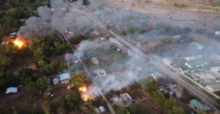 #WhatsHappeningInMyanmar 
#NoFlyZoneInMyanmar 
#2022Jan8Coup
Junta terrorist attacks the civilians by air strike in Loikaw, Kayah (Karenni) State.