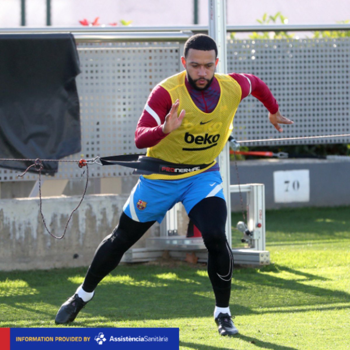 INJURY NEWS

Memphis and Dest are back after injury and are fit for #GranadaBarça