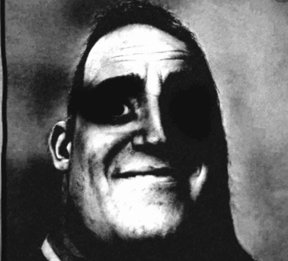 “oye vi tus tuits, estas bien?”