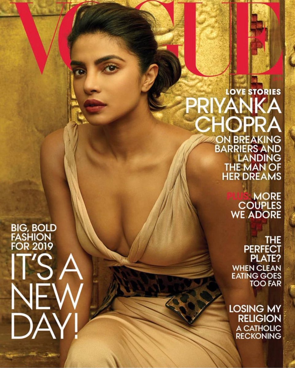 Bingemvdr's tweet photo. Check your facts first before posting something or change the headlines 
 It was #PriyankaChopra  the 1st Asian independent cover model for U.S. Vogue magazine

#PC #Indian #falsefact @soompi https://t.co/GSdjuL2H0y