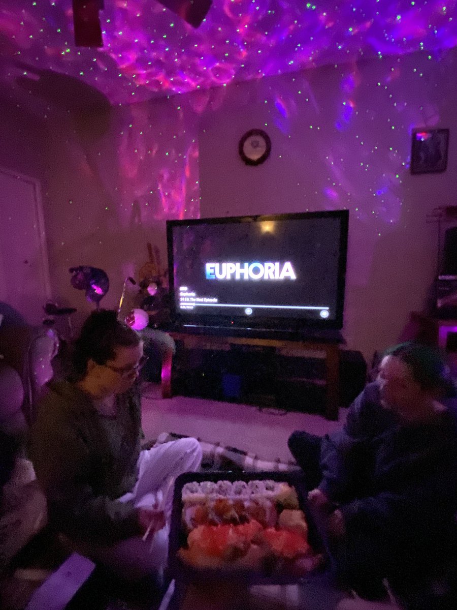 ChaseMarles's tweet photo. Watching Euphoria and eating sushi… call it Sushphoria https://t.co/txYFRuCmlm